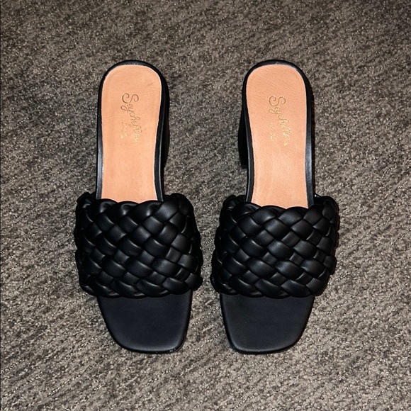 Seychelles Women's Black Braided Heeled Sandals - Picture 4 of 4